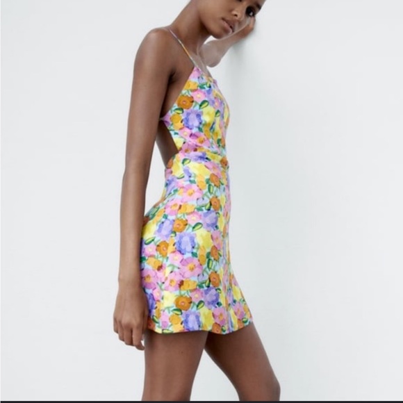 ZARA- Backless floral romper mini ( skort / dress ) - Picture 1 of 9